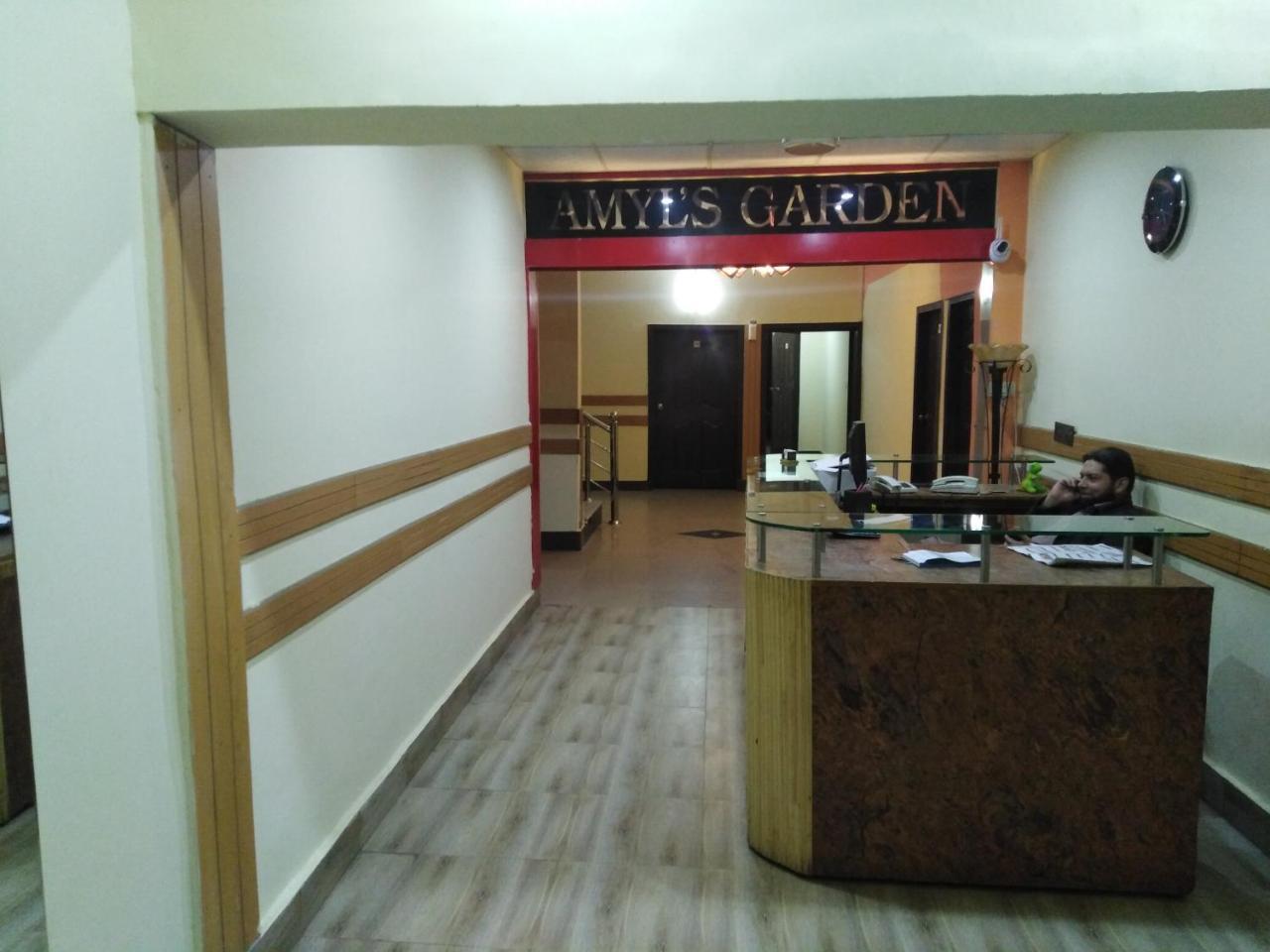 Amyl'S Garden Guest House Исламабад Экстерьер фото